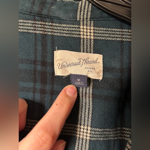 Dark Green Universal Thread Flannel - Picture 3 of 5
